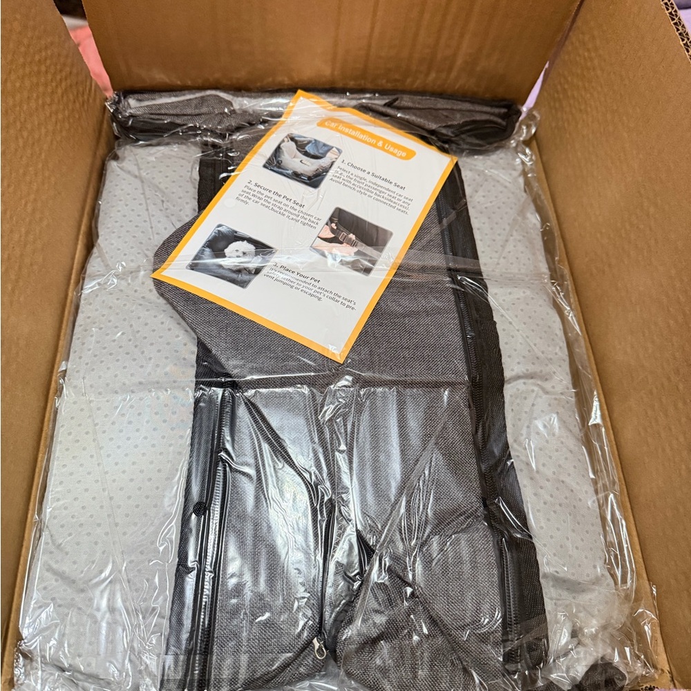 Cozy Gray Pet Booster Car Seat for Small Pets - Picture 6 of 6